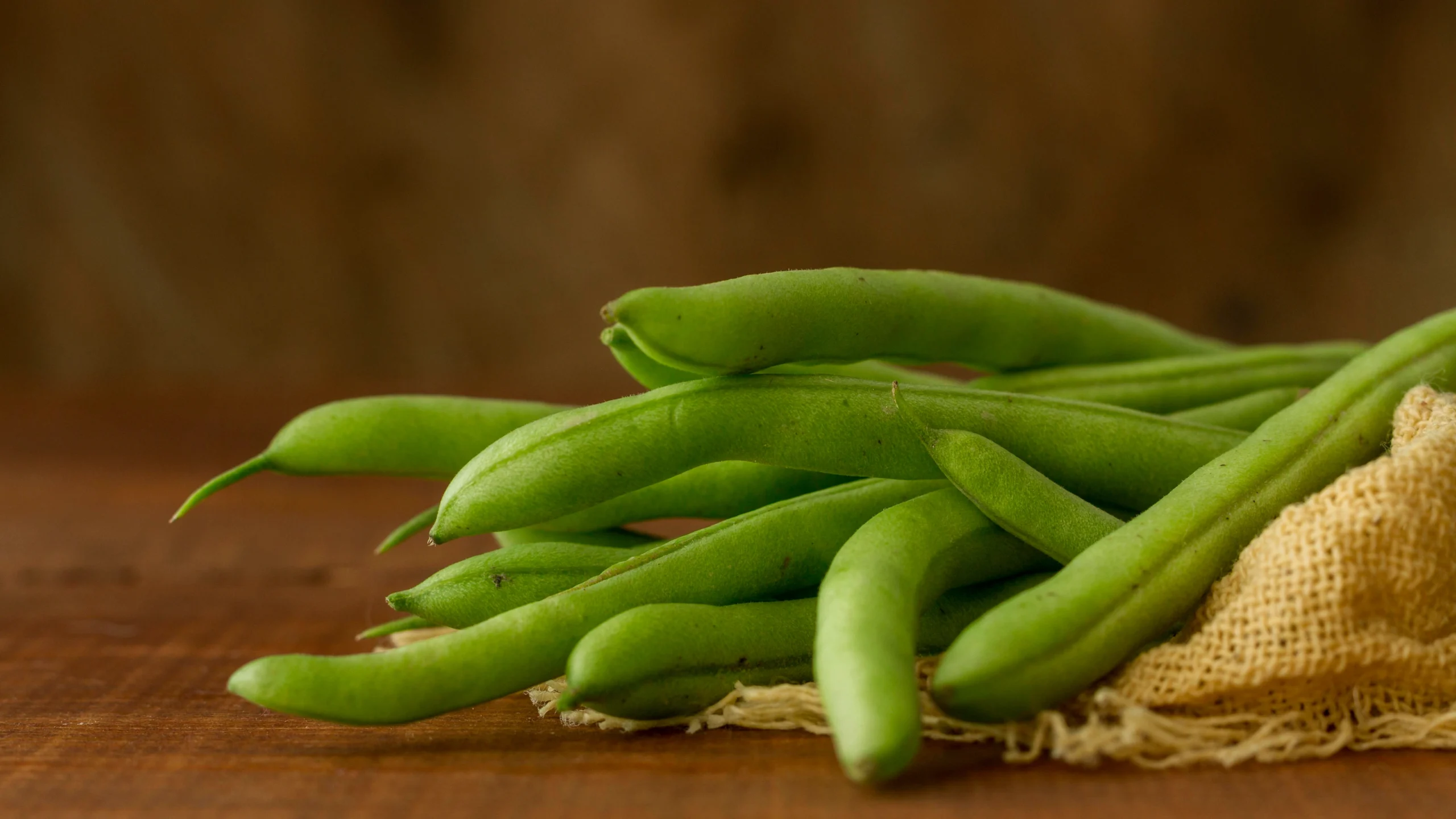 Beans, snap, green, raw