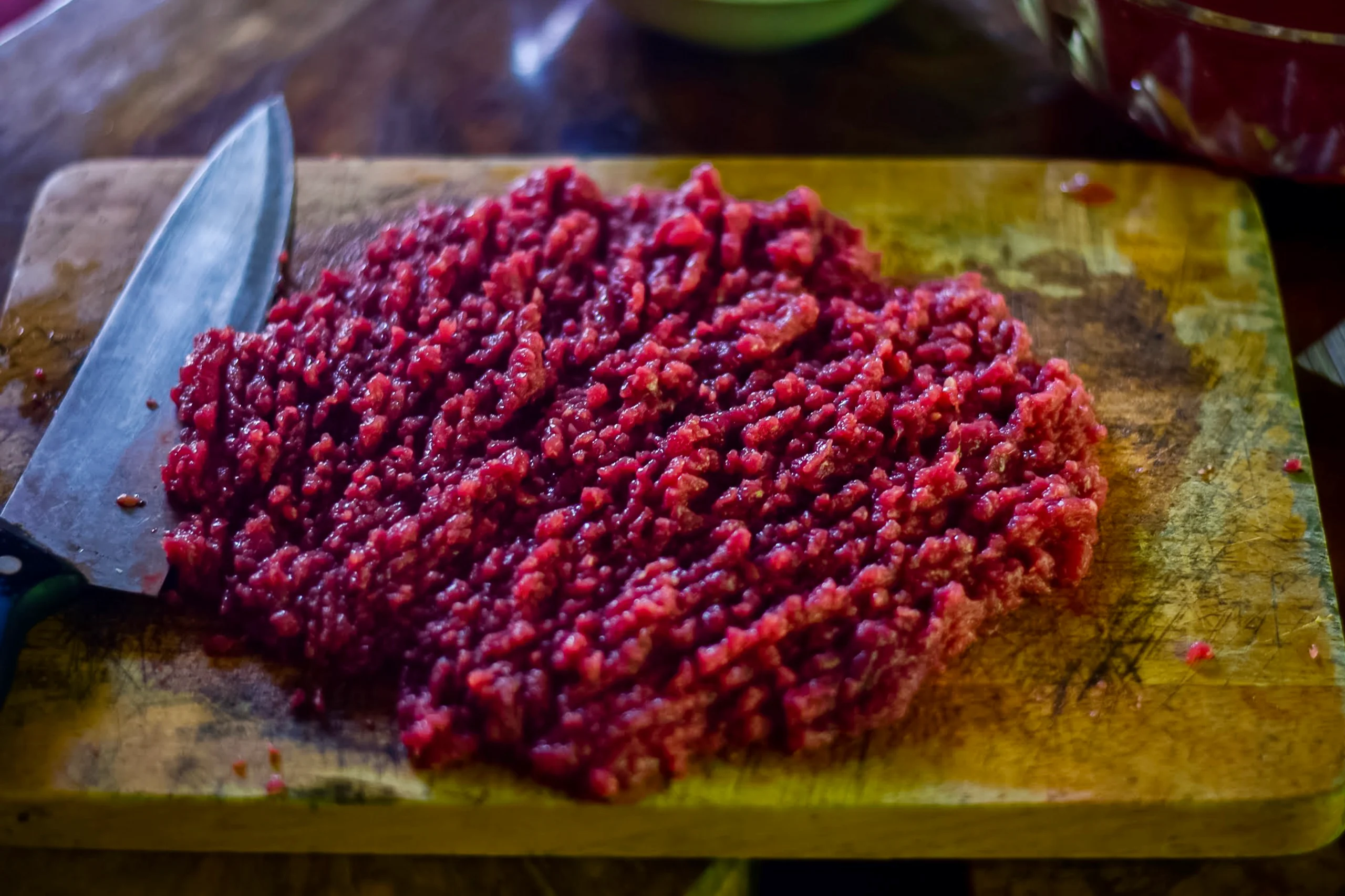 Beef, ground, 90% lean meat 10% fat, raw