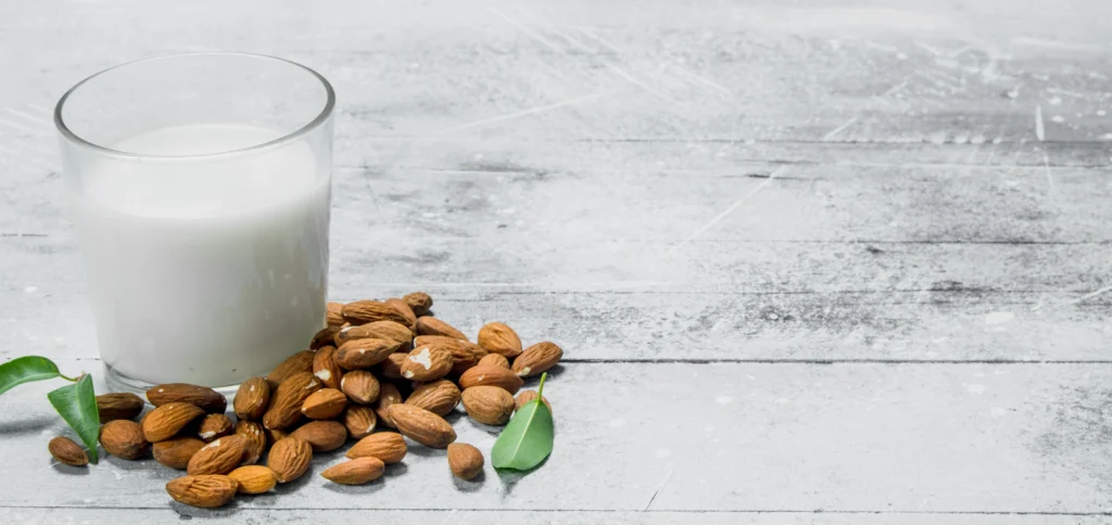 Phytonutrients Almond milk, unsweetened, plain, shelf stable